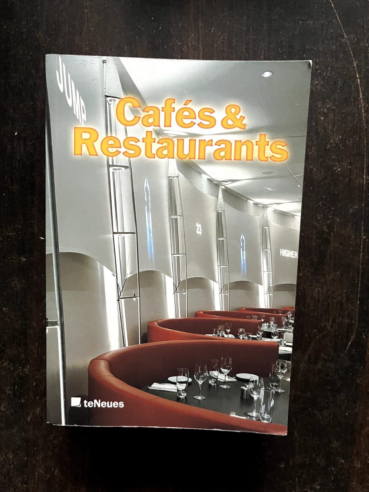 Cafes & Restaurants
